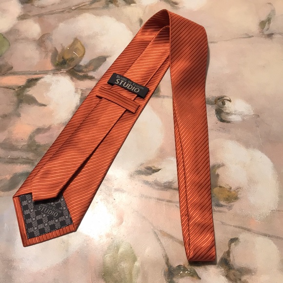 Studio silk Tie - Picture 5 of 9